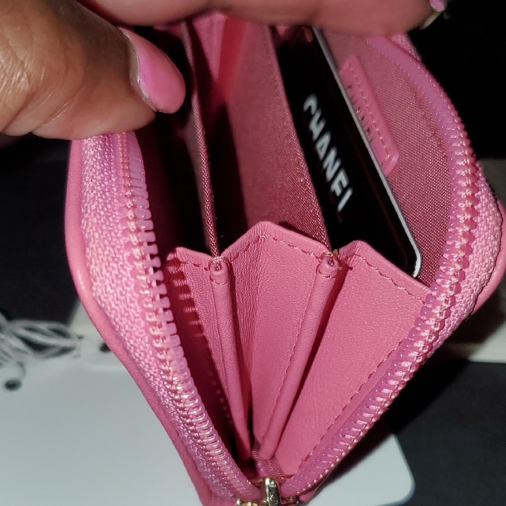 Chanel Pink Quilted Wallet with Gold CC Turn-Lock - Picture 3 of 7